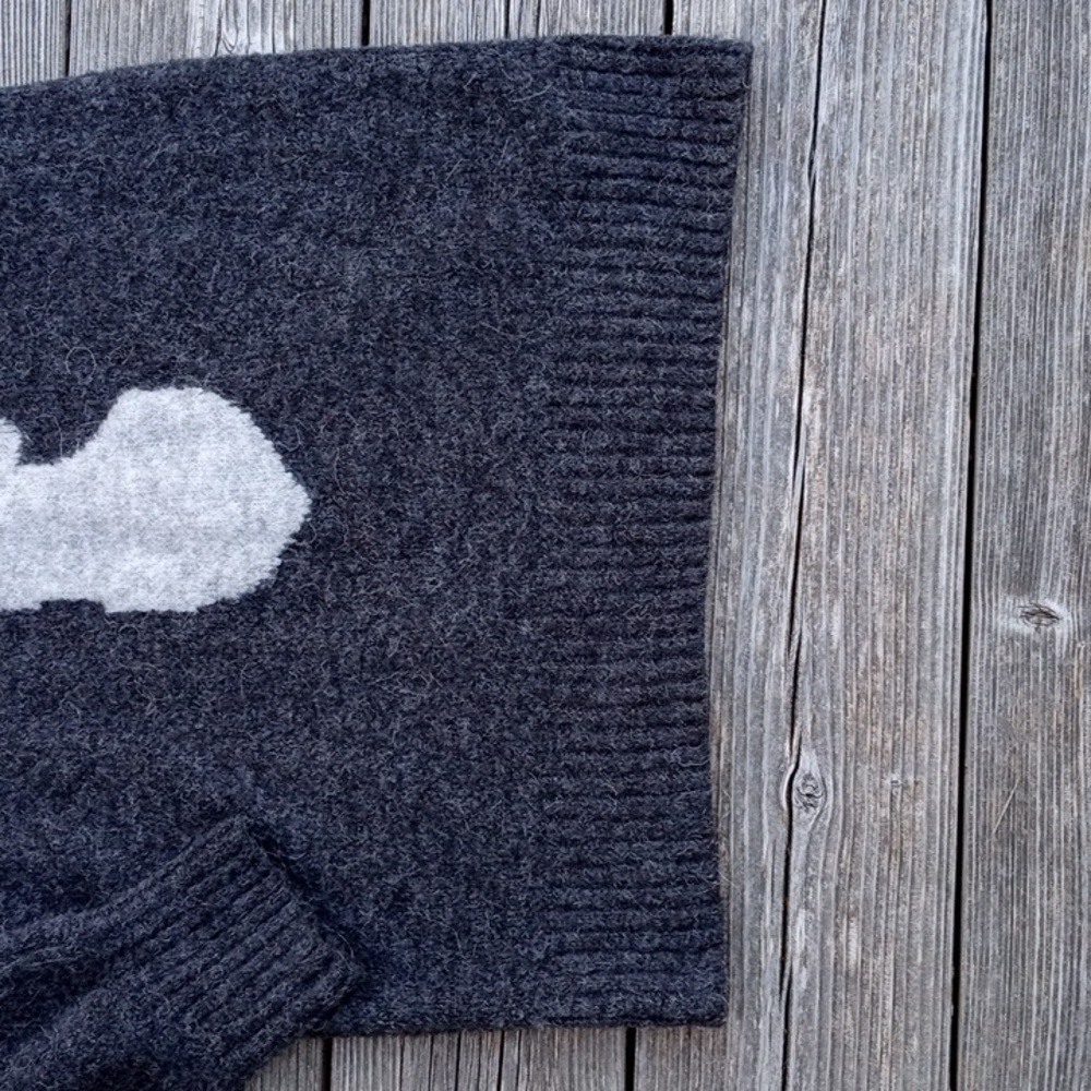Women's Gray Alpaca Sweater with Deer Design - Picture 9 of 13